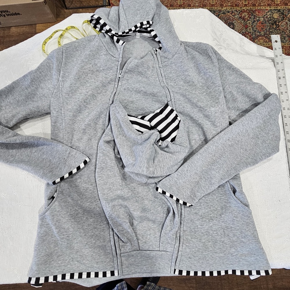 Babywearing Hoodie XL Gray Full Zip Hooded Sweatshirt Front Baby Pouch Jacket
